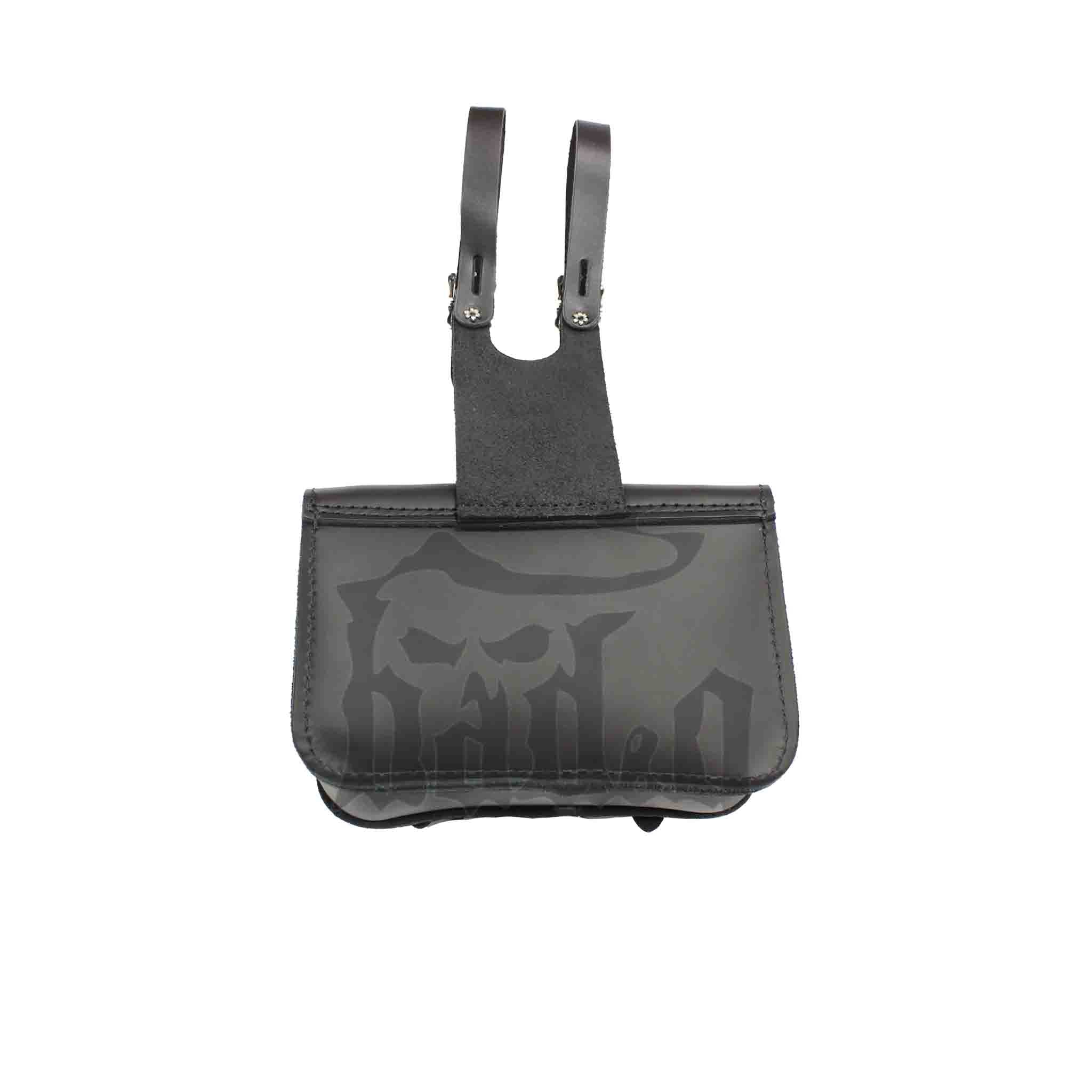 Upgrade your Harley-Davidson® Dyna with the DBB061 Dyna Strap On Battery Bag. Hand crafted in USA with premium leather and top quality hardware. Durable and stylish, it's the perfect fit for your motorcycle.