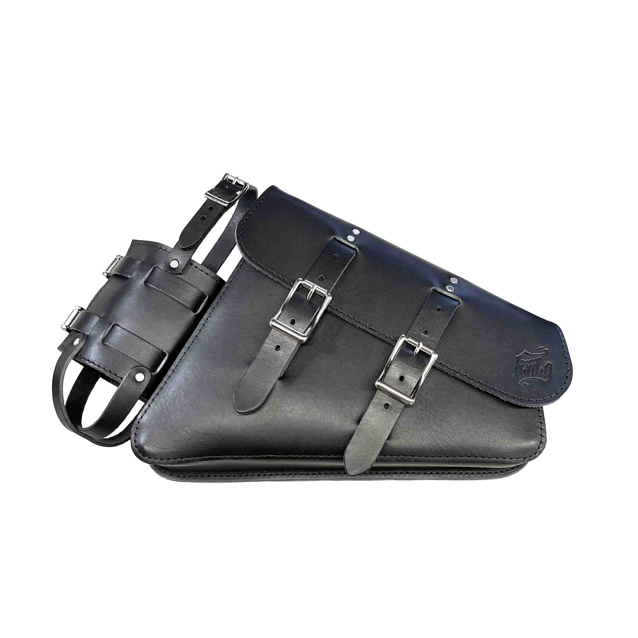 Upgrade your Triumph Bobber or Speedmaster with the TBL01FB Left Side Solo Bag with Reserve Fuel Bottle Carrier. Hand crafted in USA with premium leather and top quality hardware. Durable and stylish, it's the perfect fit for your motorcycle.